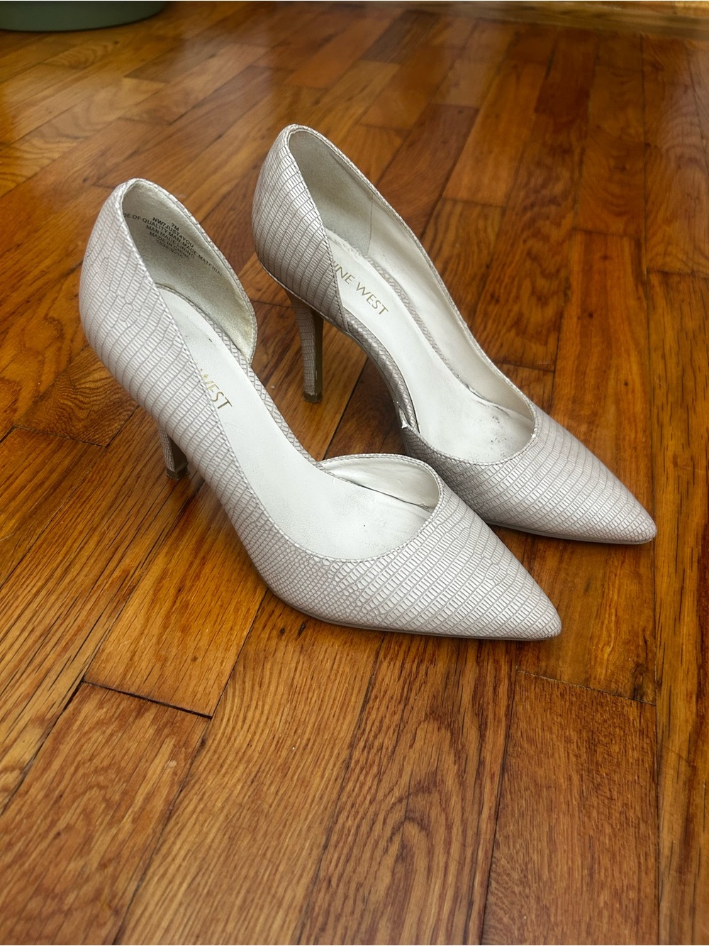 Nine West Silver Textured Pointed Toe Stiletto Heels
